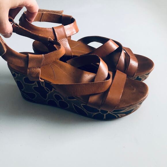 Anthro Naya 'Nalani' Women's 8 Tan Leather Wedge Sandal Strappy Platform - Picture 3 of 11